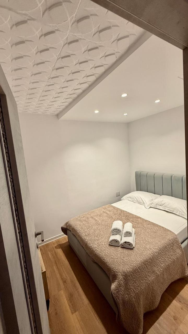 Host Elios Tirana Apartment Luaran gambar